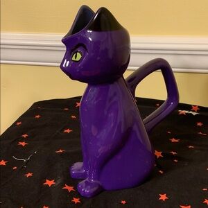 Hocus Pocus Disney Parks Thadcey Binx Cat 2021 Halloween Ceramic Pitcher